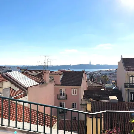 Sm3 Cosy And With Rooftop Terrace And Ac! In Principe Real, Near Bairro Alto * Lisboa