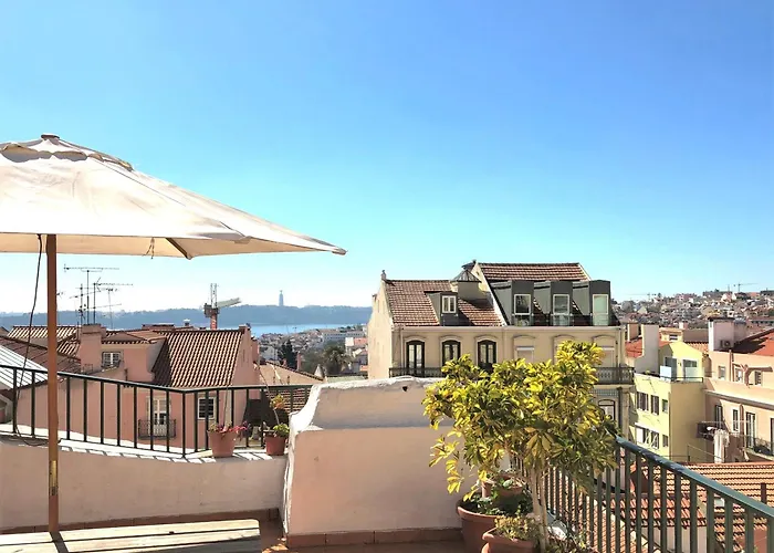 Sm3 Cosy And With Rooftop Terrace And Ac! In Principe Real, Near Bairro Alto Apartman *
