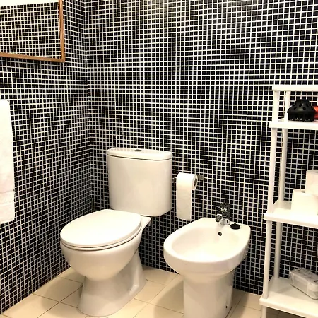 Sm3 Cosy And With Rooftop Terrace And Ac! In Principe Real, Near Bairro Alto Appartamento Lisbona