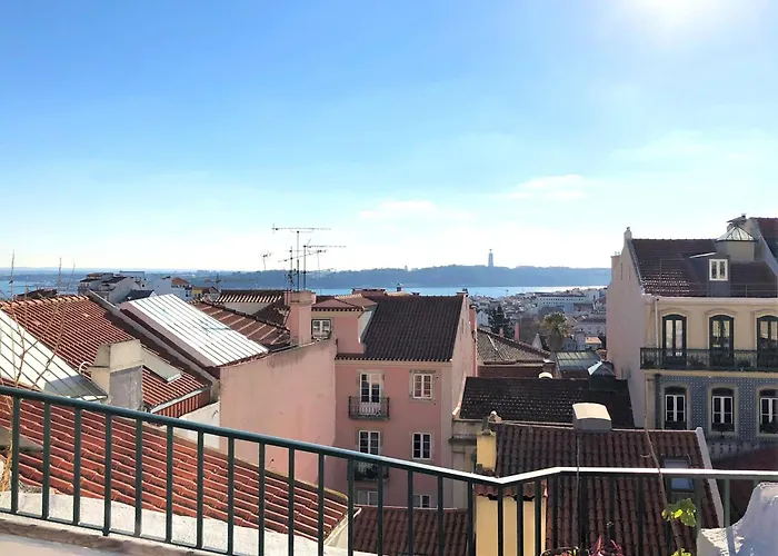 Sm3 Cosy And With Rooftop Terrace And Ac! In Principe Real, Near Bairro Alto * Lisbona