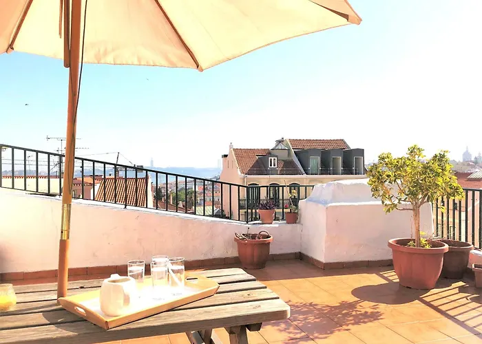 Appartamento Sm3 Cosy And With Rooftop Terrace And Ac! In Principe Real, Near Bairro Alto Lisbona