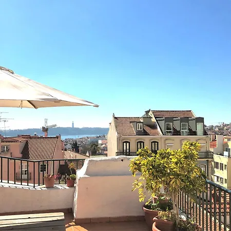 Sm3 Cosy And With Rooftop Terrace And Ac! In Principe Real, Near Bairro Alto 公寓 *