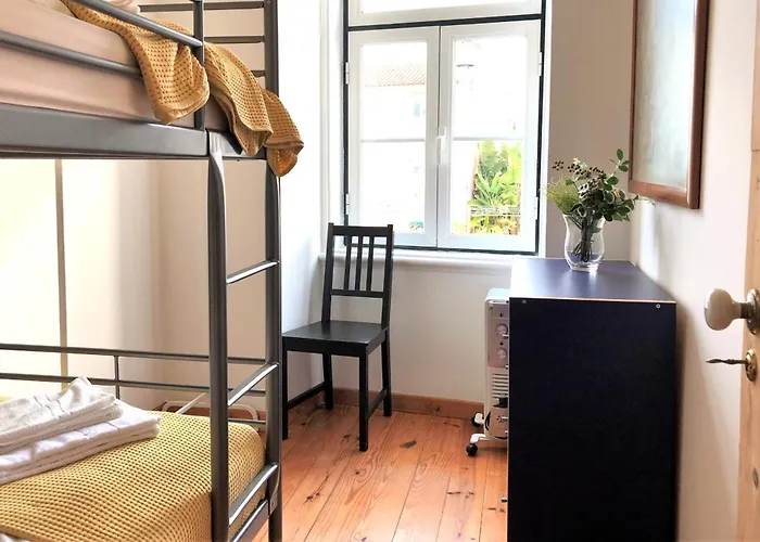 Sm3 Cosy And With Rooftop Terrace And Ac! In Principe Real, Near Bairro Alto * ליסבון