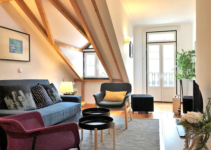 Sm3 Cosy And With Rooftop Terrace And Ac! In Principe Real, Near Bairro Alto *