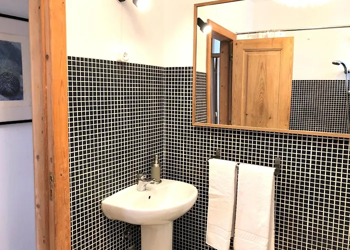 Sm3 Cosy And With Rooftop Terrace And Ac! In Principe Real, Near Bairro Alto *
